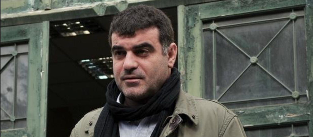 Κόντρα ΝΔ – ΣΥΡΙΖΑ για τη μήνυση κατά του εκδότη Κ.Βαξεβάνη