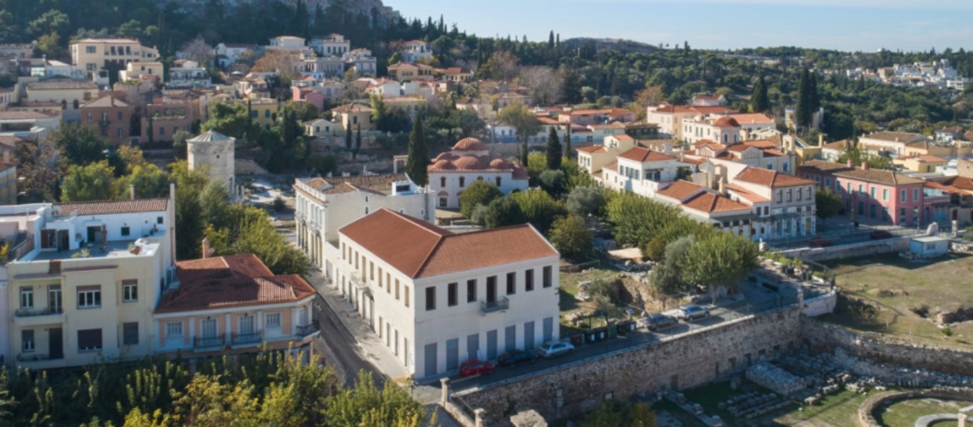 Προς πώληση τέσσερα εμβληματικά ξενοδοχεία της Ελλάδας