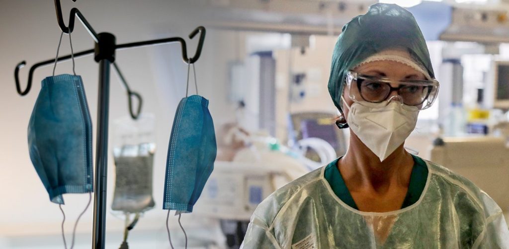 Στο ΦΕΚ δημοσιεύθηκε η απόφαση για την επιστράτευση των ιδιωτών γιατρών