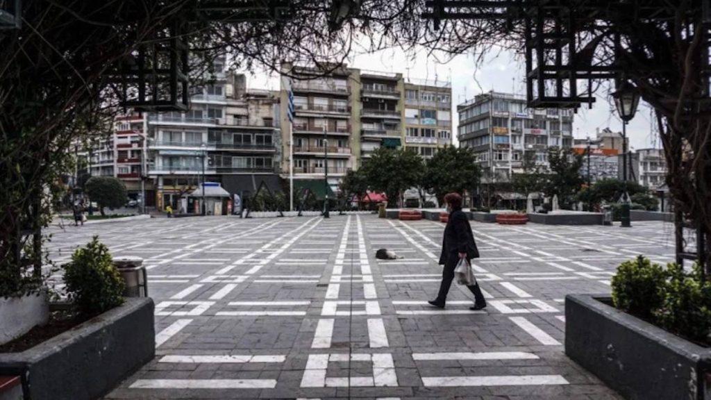 Άρση lockdown: Το σχέδιο για άνοιγμα καταστημάτων, εστίασης, σχολείων & μετακινήσεων από νομό σε νομό