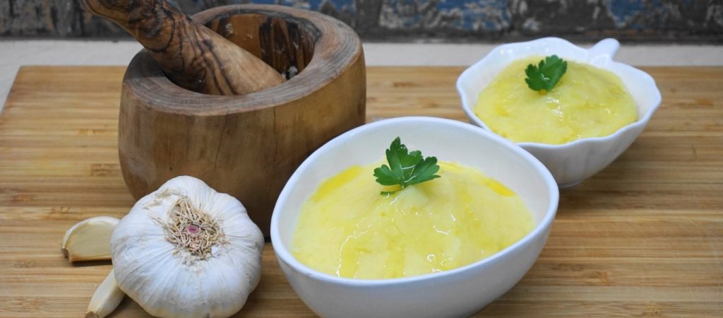 Τεράστια τα οφέλη της υγείας από την σκορδαλιά – Τρόποι ένταξής της στην καθημερινότητα