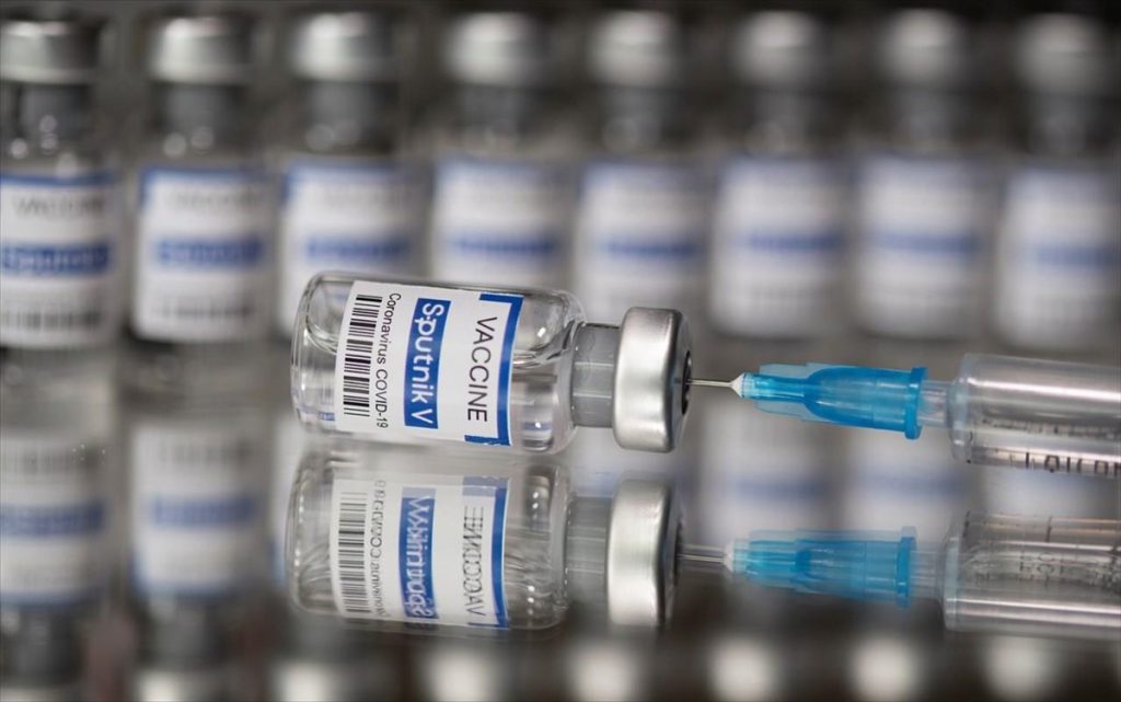 Ρωσία: Αυτοψία του ΕΜΑ στις κλινικές δοκιμές και την παραγωγή του εμβολίου Sputnik V