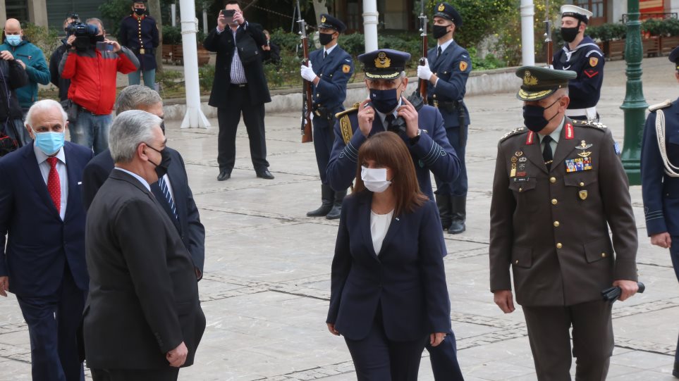 Μήνυμα Κ.Σακελλαροπούλου στα παιδιά του απόδημου ελληνισμού: «Κρατάτε τη γλώσσα ζωντανή όπου βρίσκεστε»