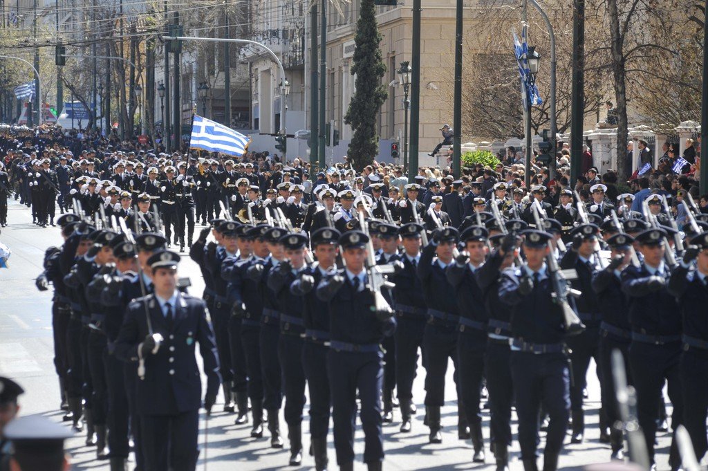 Κυκλοφοριακές ρυθμίσεις στην Αθήνα για την παρέλαση μέχρι την Πέμπτη -Ποιοι δρόμοι θα είναι κλειστοί
