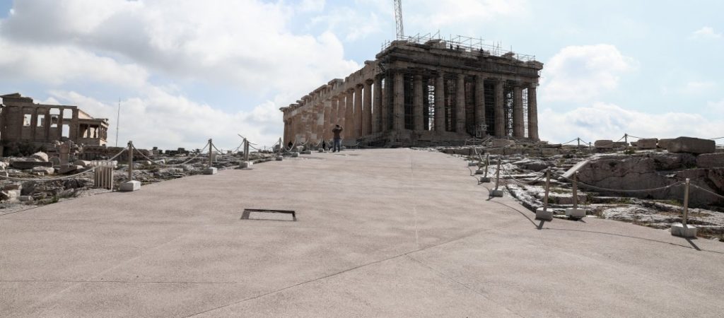 Τσιμενταρισμένη η Ακρόπολη και οι αποκαλύψεις αρχαιολόγων: «Αν είχε λίγο θάλασσα θα βάζαμε και δέστρες»