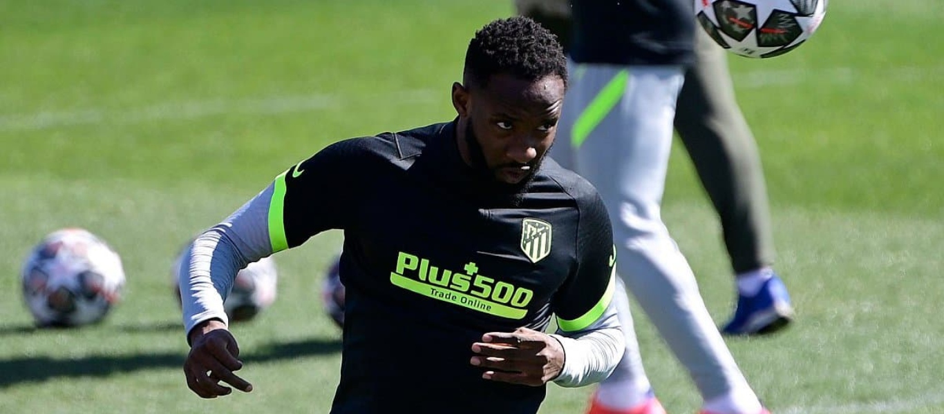 Σοκ στην Ατλέτικο Μαδρίτης με τον Μ.Ντεμπελέ – Λιποθύμησε κατά τη διάρκεια άσκησης (βίντεο)