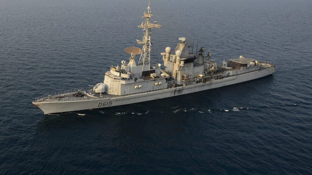H Γαλλία προσφέρει τις φρεγάτες «Jean Bart» και «Latouche-Tréville» στο ΠΝ