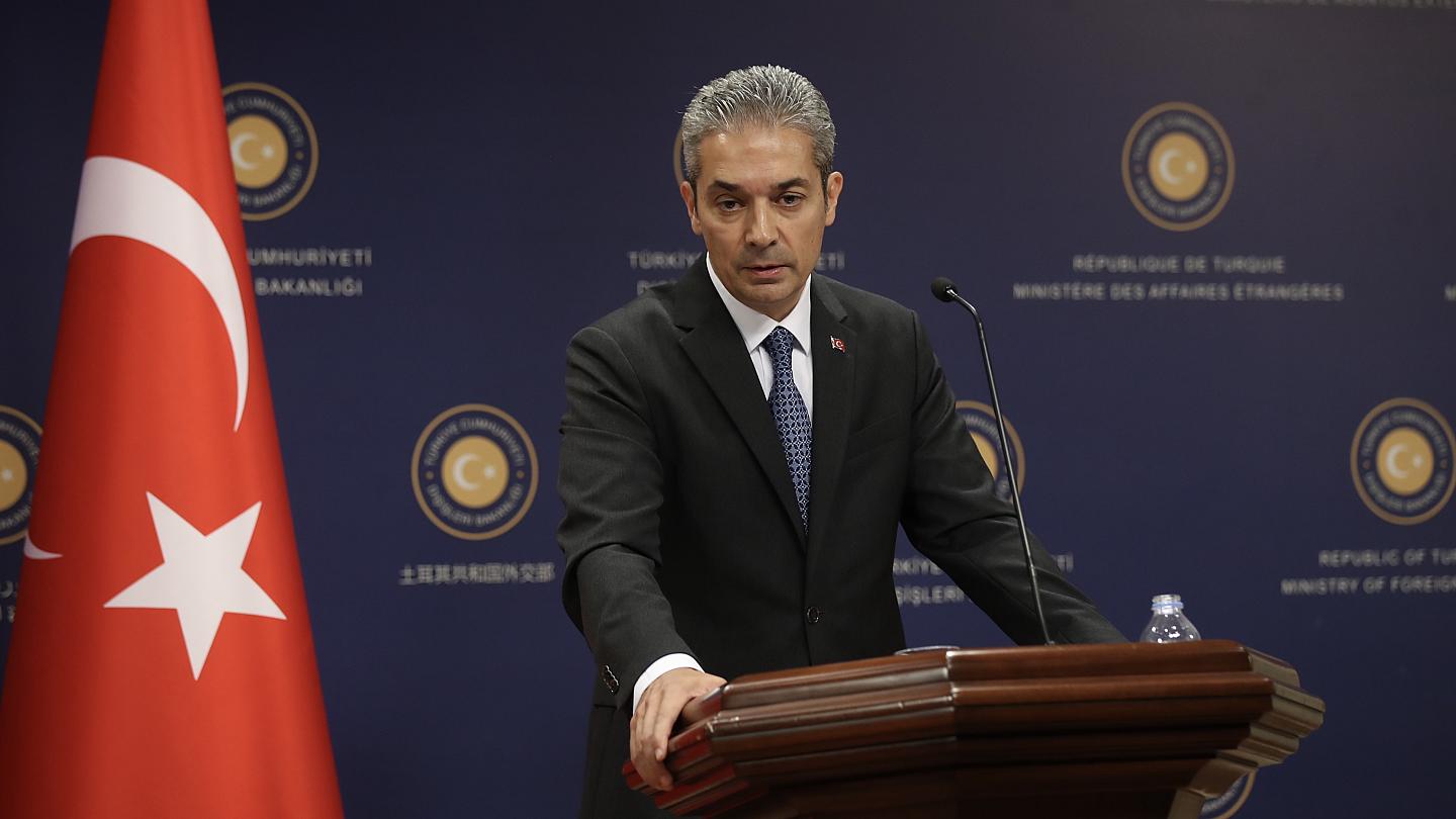 Η Άγκυρα αντέδρασε στις κατηγορίες για τουρκική ανάμιξη στις γαλλικές εκλογές: «Επικίνδυνες οι δηλώσεις Μακρόν»