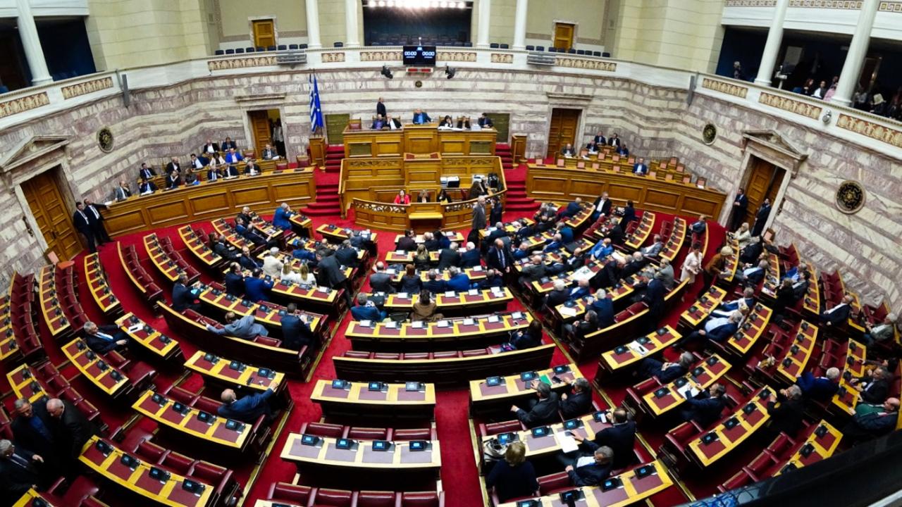 Με ευρεία πλειοψηφία ψηφίστηκε η σύμβαση κύρωσης της επένδυσης του Ελληνικού – «Ναι» από ΣΥΡΙΖΑ και ΚΙΝΑΛ