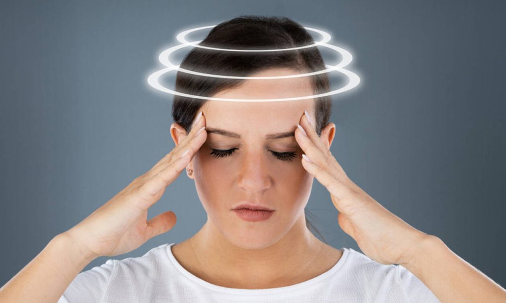 Χάνετε την ισορροπία σας; – Ποιες παθήσεις μπορεί να «κρύβονται» από πίσω