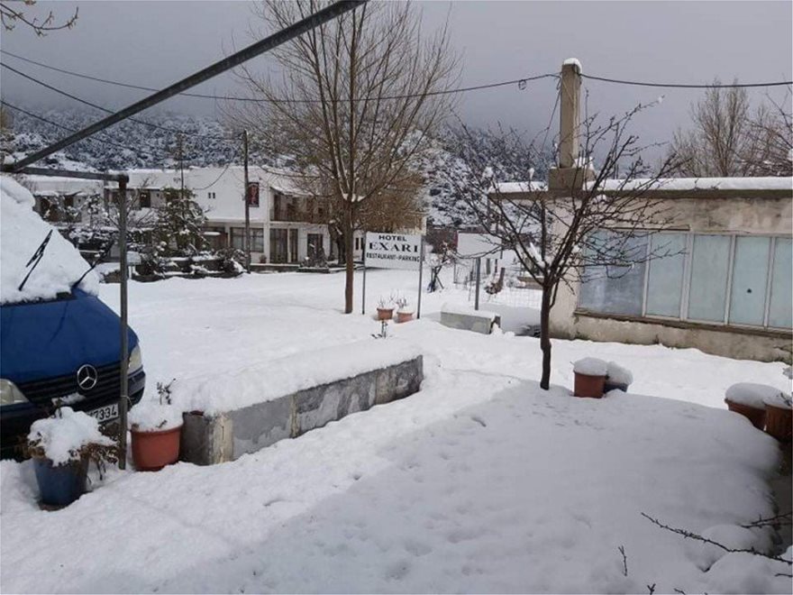 Κρήτη: Με χιόνια αποχαιρετά τον Μάρτιο – Εντυπωσιακές φωτογραφίες (φωτό)