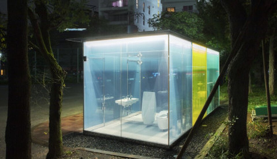 Αυτός είναι ο λόγος που οι δημόσιες τουαλέτες στην Ιαπωνία είναι διάφανες (φωτο)