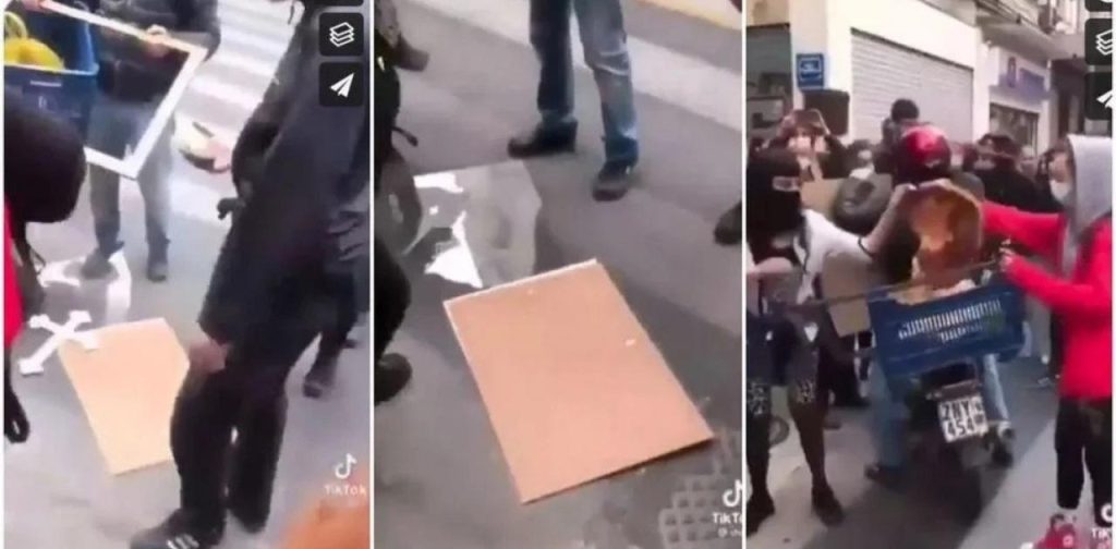 Κατατέθηκε μήνυση για την βεβήλωση της εικόνας της Παναγίας στο κέντρο της Αθήνας