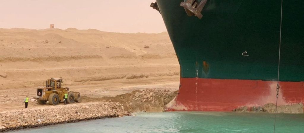 Η Αιγύπτια καπετάνιος που κατηγορείται για το ατύχημα με το πλοίο στη διώρυγα του Σουέζ