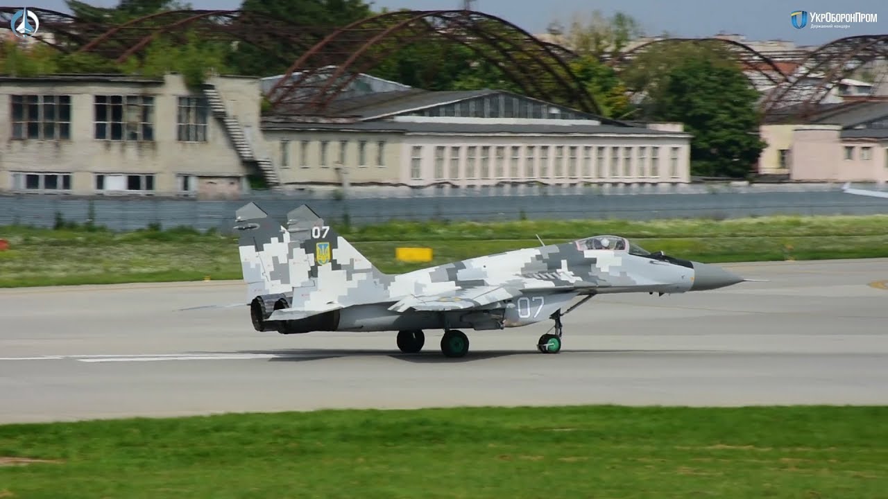 Ουκρανία: Μεθυσμένος οδηγός τράκαρε με… μαχητικό MiG-29 – Ζημιές 17 εκατ. ευρώ