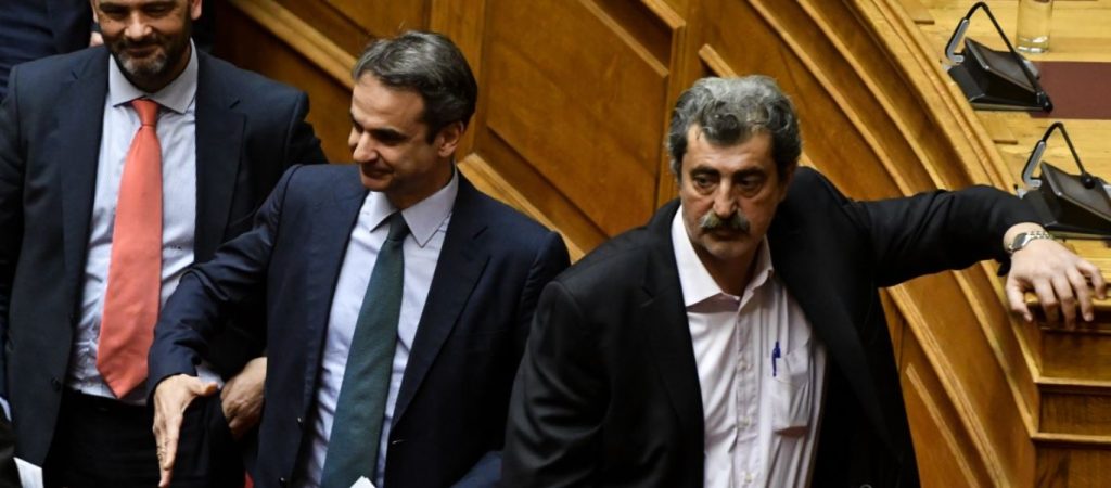 Επικό τρολάρισμα του Π.Πολάκη στον Κ.Μητσοτάκη για την Siemens (φώτο)