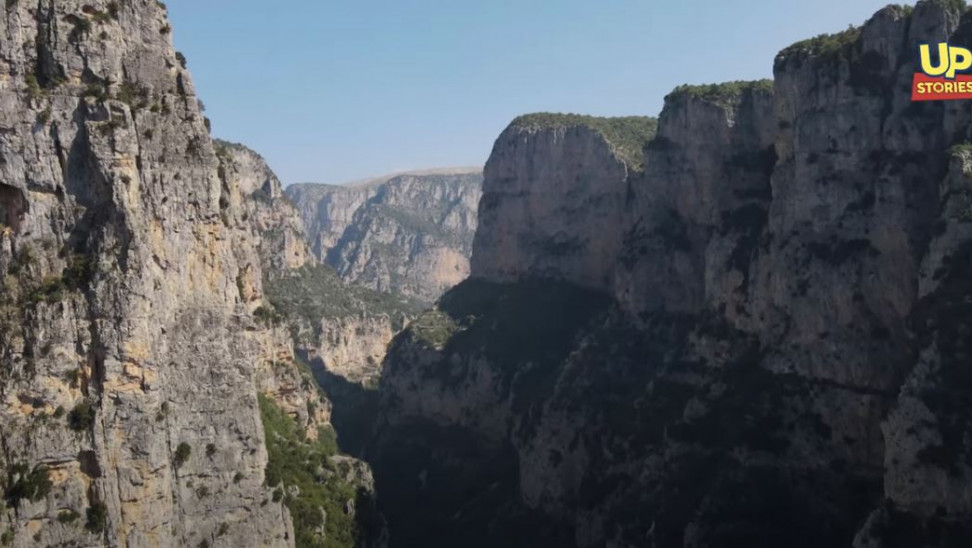 Μονοδένδρι: Το πιο επικίνδυνο μονοπάτι της Ελλάδας βρίσκεται δίπλα σε έναν γκρεμό βάθους 500 μέτρων (βίντεο)