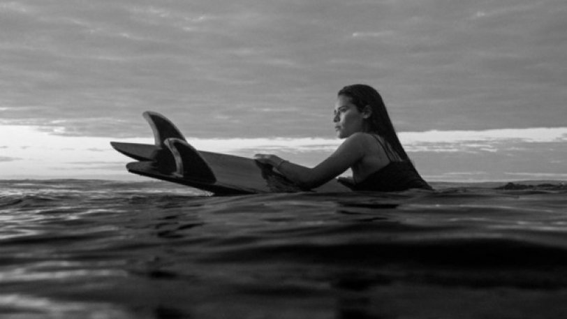 22χρονη σέρφερ σκοτώθηκε από κεραυνό στη θάλασσα: Έκανε προπόνηση σε παραλία του Ελ Σαλβαδόρ