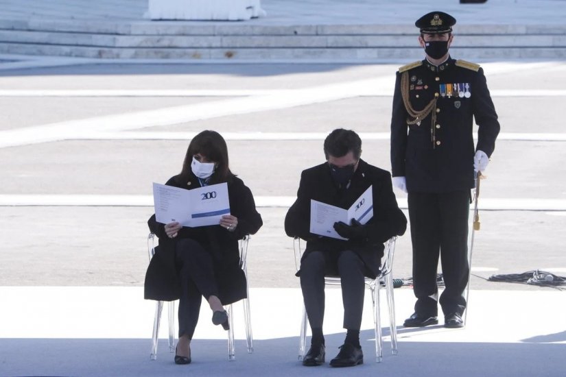 Στρατηγός Λ.Τζούμης για την… αδιάφορη στάση της ΠτΔ Κ.Σακελλαροπούλου στην παρέλαση της 25ης Μαρτίου