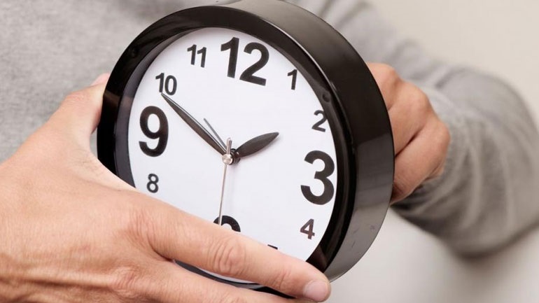 Αλλάζει η ώρα αύριο – Τι ισχύει με τις ώρες κοινής ησυχίας