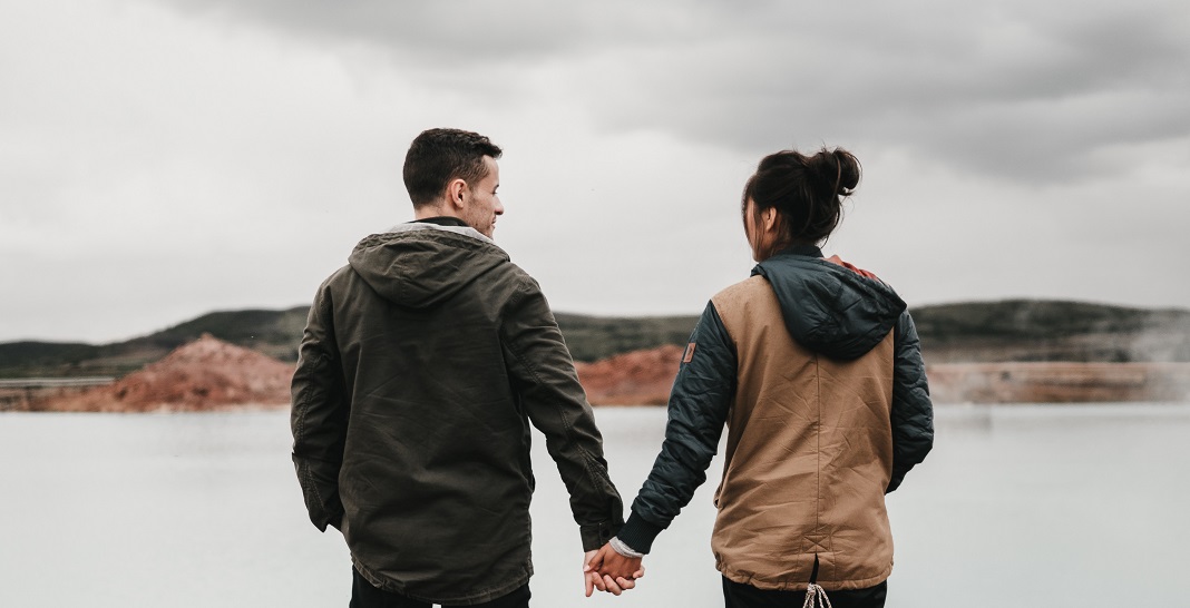 Μήπως πρέπει να τον παντρευτείς; – Τα 10+2 σημάδια που το φανερώνουν