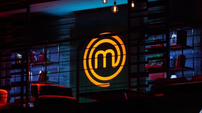 MasterChef: Αυτός είναι ο δεύτερος παίκτης που γυρίζει στο ριάλιτι μαγειρικής μετά τη Μαρίνα Ντεμολλάι
