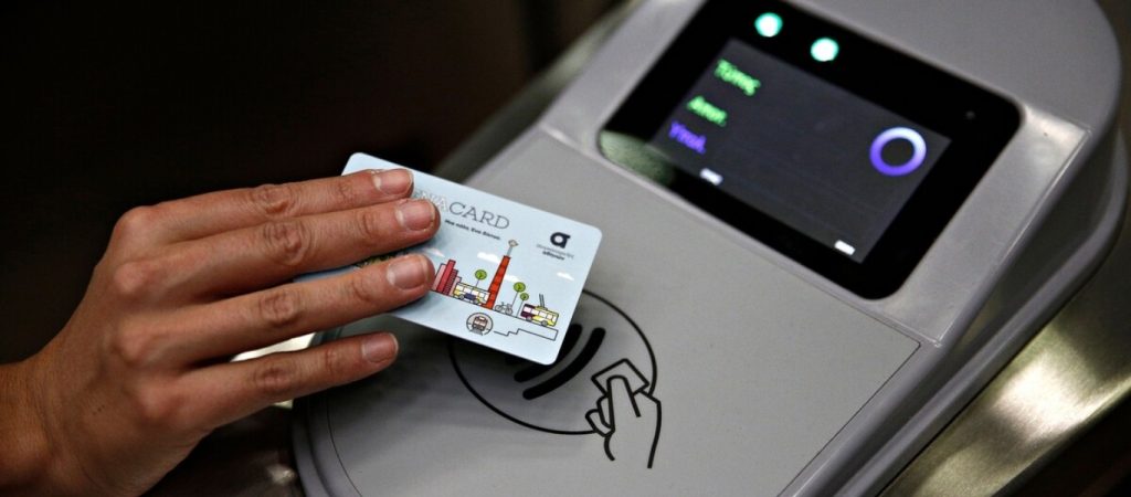 Παρατείνεται μέχρι τέλη Σεπτεμβρίου η μειωμένη τιμή στο εισιτήριο των αστικών συγκοινωνιών