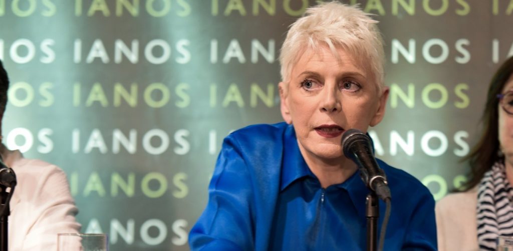 Η Έλενα Ακρίτα γράφει από το λογαριασμό της μητέρας της: «Δεν θα μας φιμώσουν» (φωτό)