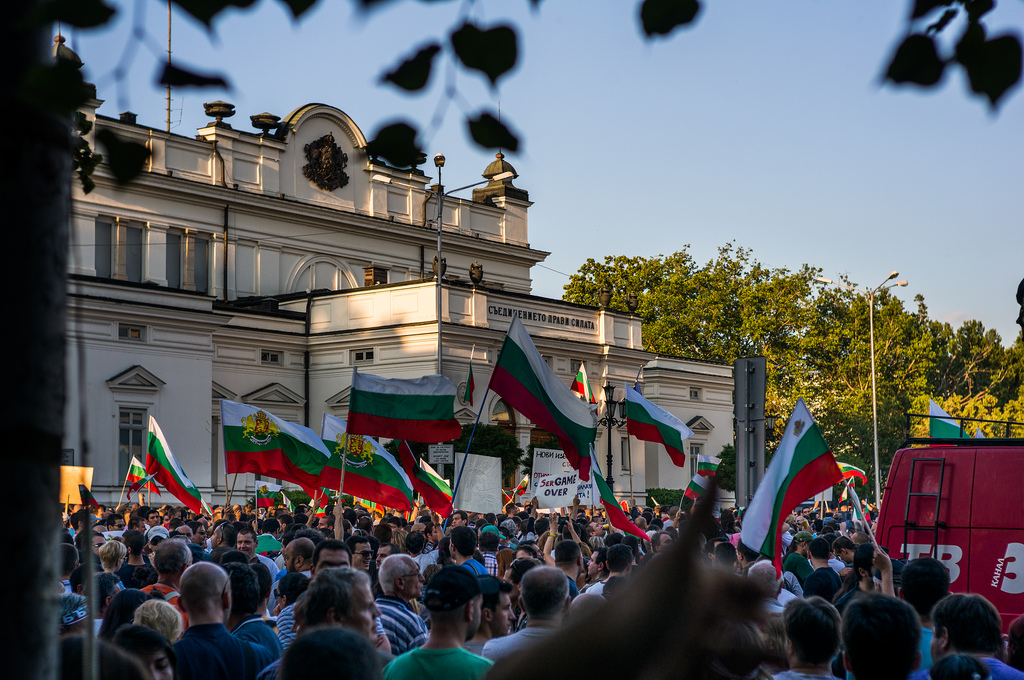 Η Βουλγαρία ανακοίνωσε το χαλάρωμα της καραντίνας για να πάνε σε εκλογές