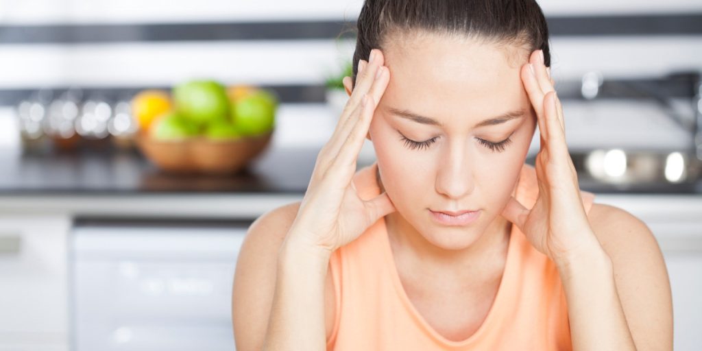 Ο «θαυματουργός» χυμός που σταματά την ημικρανία σε 5 λεπτά!