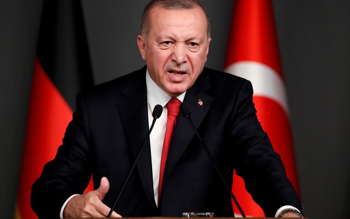 Ο Ερντογάν αμφισβητεί τις ΗΠΑ για τα ανθρώπινα δικαιώματα και τους ζητά τα «ρέστα»: «Τι κάνατε για τον Γκιουλέν;»