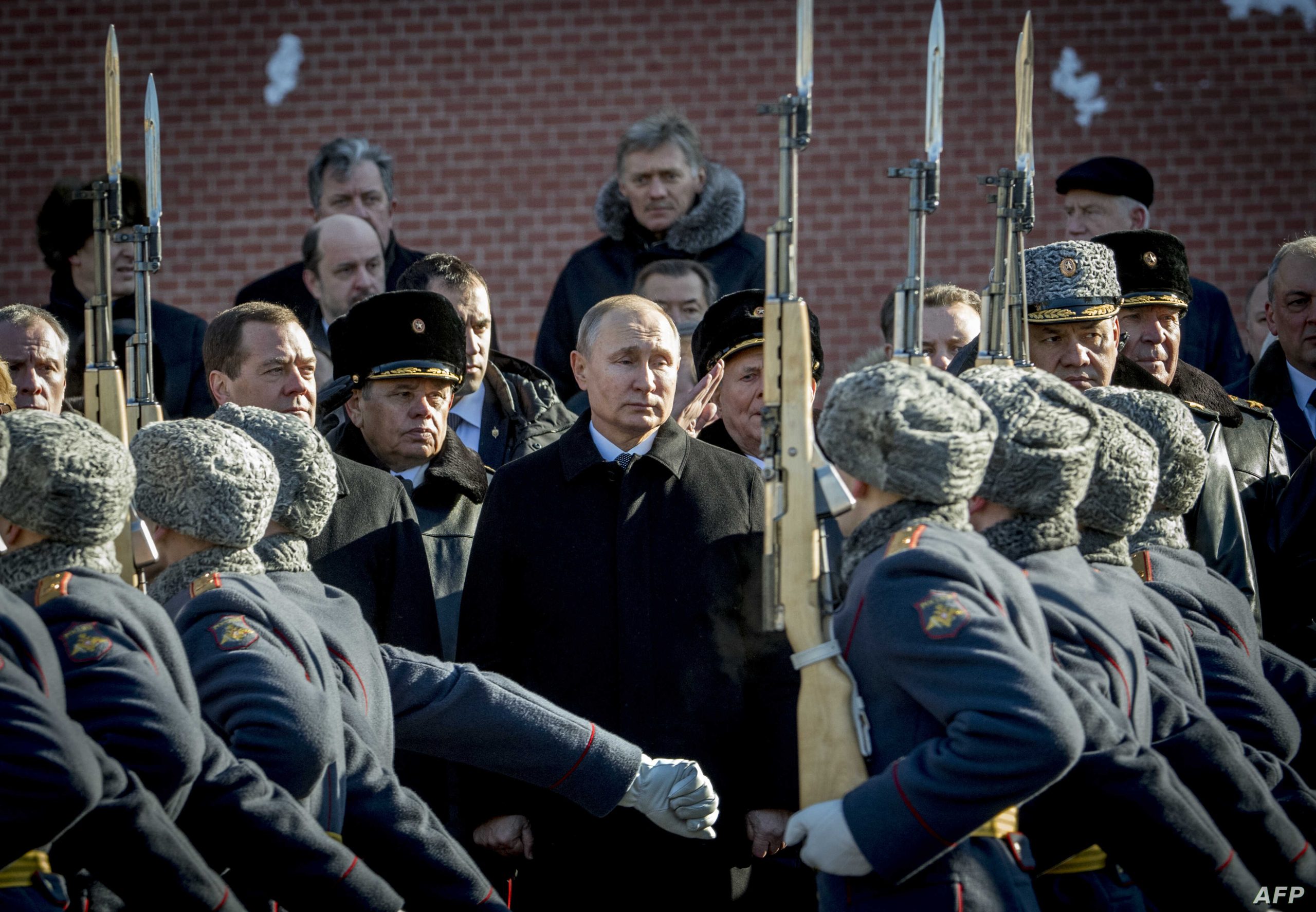 Προειδοποίηση από Κρεμλίνο σε ΝΑΤΟ: «Μείνετε μακριά από την Ουκρανία – Μην έρθετε κοντά στα σύνορά μας»