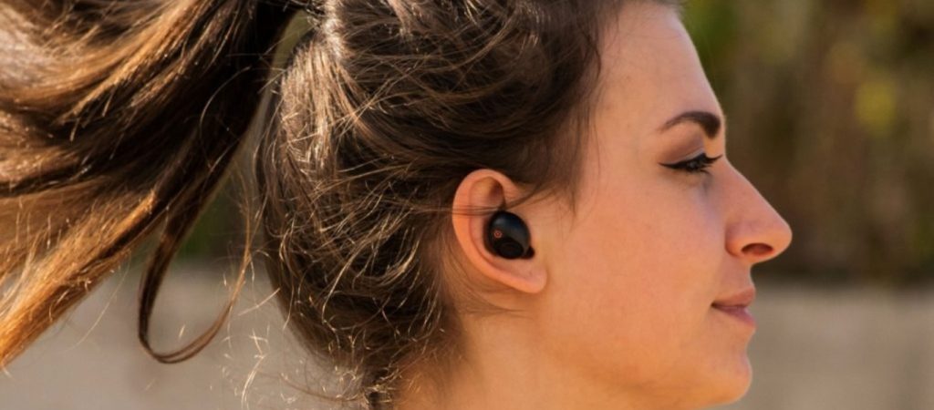 Μην δίνετε σε άλλους τα ακουστικά σας – Τι μπορεί να συμβεί στην υγείας σας;