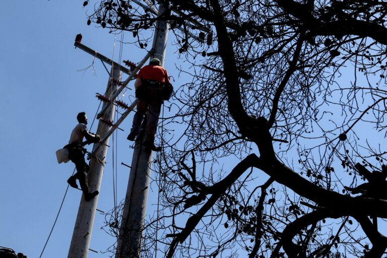 Ελεύθεροι οι τρεις συλληφθέντες για τον θάνατο των τεχνικών της ΔΕΗ στην Εύβοια