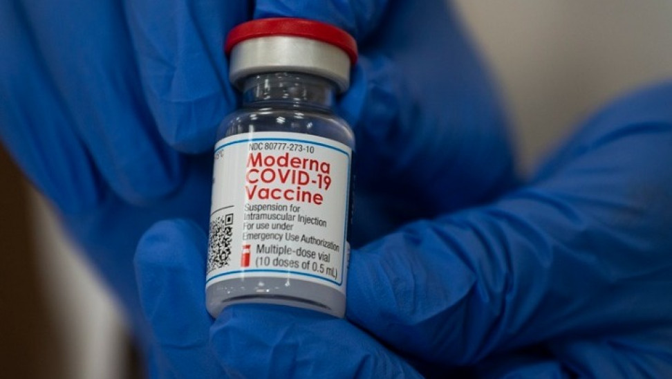 Εμβόλια: Η FDA ενέκρινε giga φιαλίδια με 15 δόσεις από την Moderna