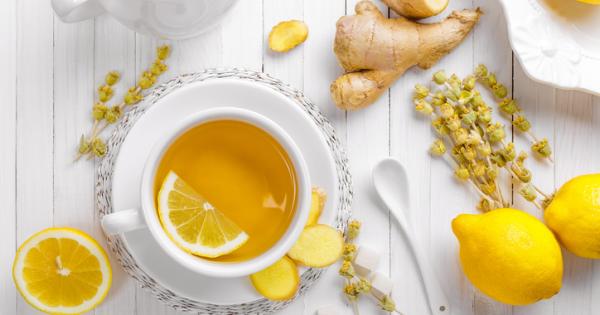 Τρία φυσικά διουρητικά για να μειώσετε την κατακράτηση υγρών με ασφάλεια