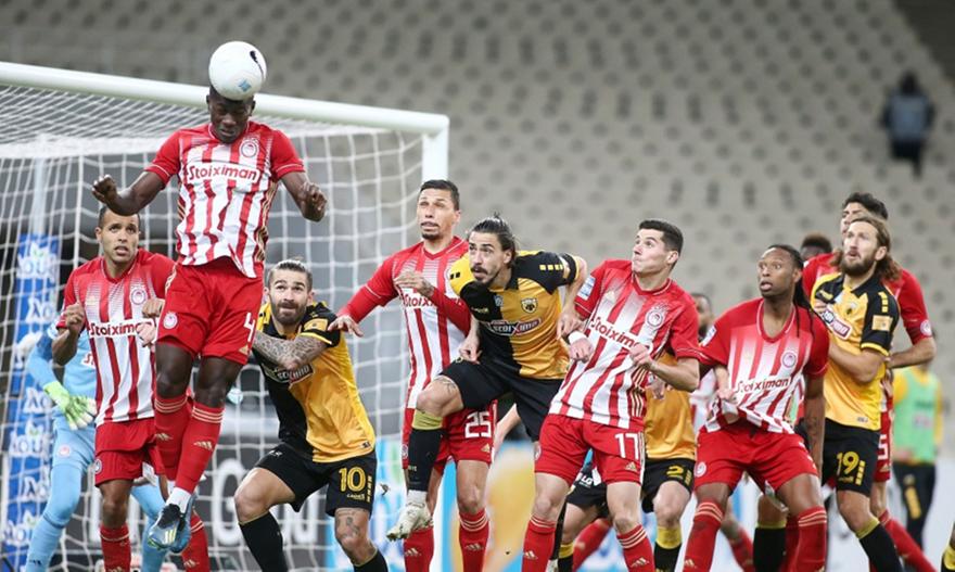 ΑΕΚ: «Γιούχαραν» παίκτες και Χιμένεθ στο ημίχρονο του αγώνα με τον Ολυμπιακό