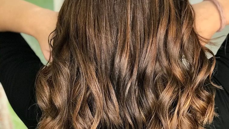 Να τι σκέφτεται ένας άντρας για μια γυναίκα ανάλογα με το χρώμα των μαλλιών της