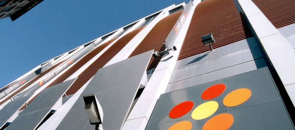 «Εσπασε» τις απαγορεύσεις και άνοιξε κανονικά το πολυκατάστημα Notos στην Αθήνα