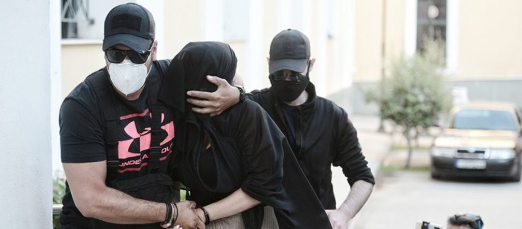 Επίθεση με βιτριόλι: Αυτό ήταν το κίνητρο της 35χρονης Έφης για την επίθεση