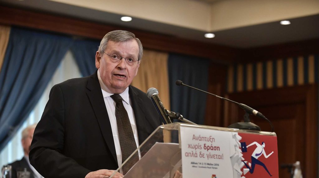 Στέφανος Μάνος: Κάνει λόγο για σκάνδαλο υπέρ των καναλαρχών μέσω DIGEA