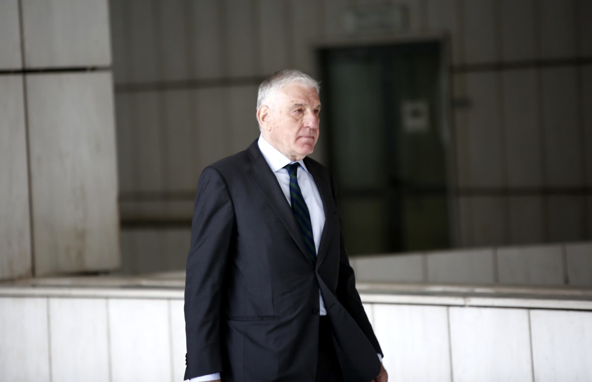 Γ.Παπαντωνίου: Νέα απολογία για το «δώρο» των 2,5 εκατ. ευρώ στα εξοπλιστικά