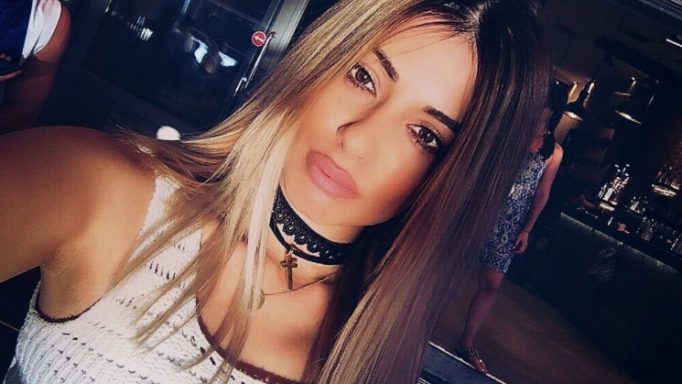 Ξεσπά «κατά πάντων» η Μίνα Αρναούτη: «Μην ασχολείστε μαζί μου – Δέχτηκα μπούλινγκ όσο κανένας άλλος στη χώρα αυτή»