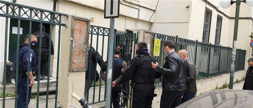 Διπλό φονικό στη Μακρινίτσα: Προκλητικός ο 31χρονος – «Κλείστε με μέσα, σε ένα μήνα θα βγω» (βίντεο)