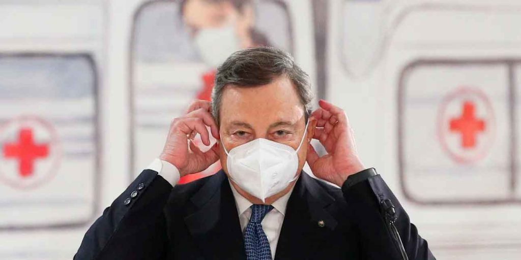 Ιταλία: Η κυβέρνηση Ντράγκι συμφώνησε να εμβολιάζει τους πολίτες στους χώρους εργασίας