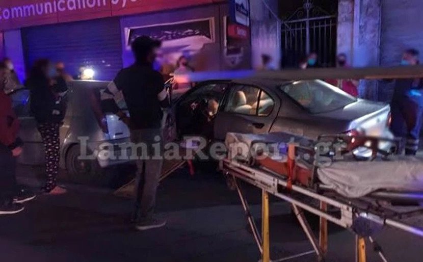 Λαμία: Τροχαίο για νεαρή  μητέρα και τα δύο της παιδιά – Σε κρίσιμη κατάσταση η ίδια