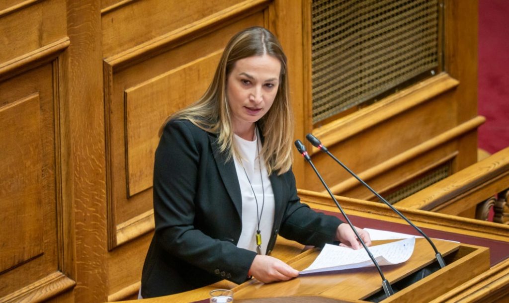 ΣΥΡΙΖΑ – Ε.Αγαθοπούλου: ​«Είσαστε επικίνδυνοι! – Βαφτίζετε τα rapid tests σε self tests» (βίντεο)