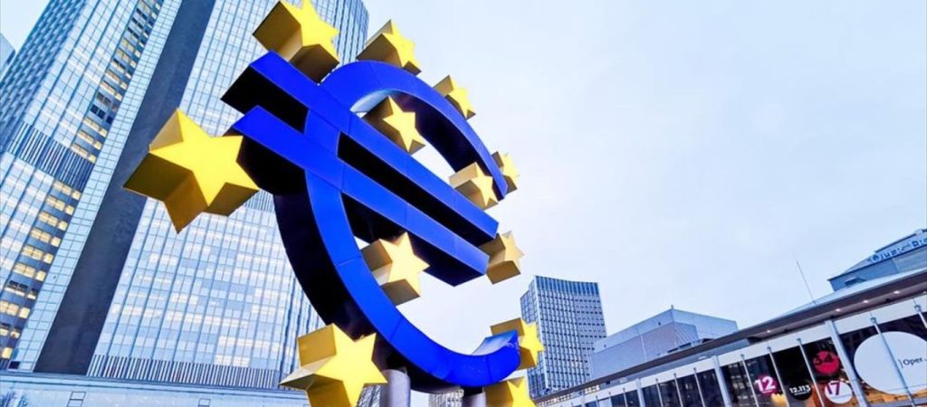 Η επέμβαση της ΕΚΤ σώζει τα ελληνικά ομόλογα – Η αγορά των 3 δις για να συγκρατήσει τις αποδόσεις