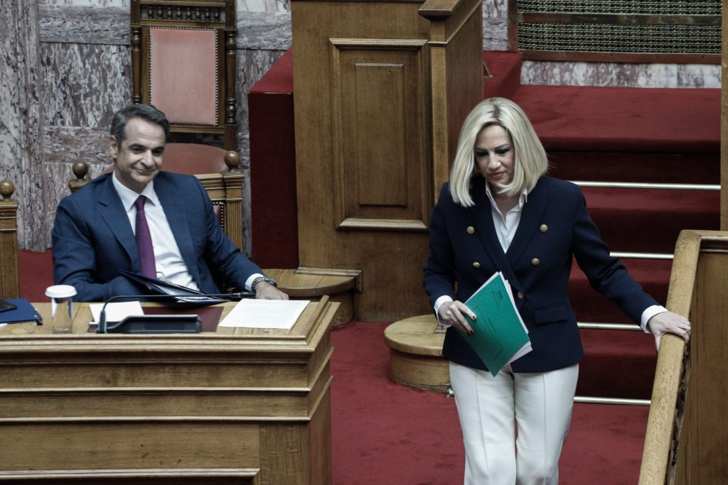 Γεννηματά σε Μητσοτάκη για τον υποχρεωτικό εμβολιασμό των υγειονομικών: «Τον Σεπτέμβριο θα είναι πολύ αργά»