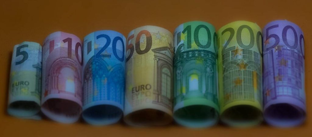 Οφειλές προς την Εφορία: Αυτές είναι οι τέσσερις διαφορετικές ρυθμίσεις – Δείτε αναλυτικά